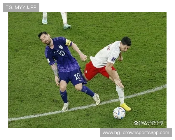 中圈开球规则拆解：何时必须踢出，犯规如何判定？