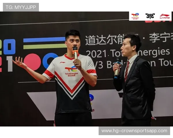 傅海峰退役后住广州豪宅，每天五点起床陪儿子练球，老婆说他比当球员时还自律