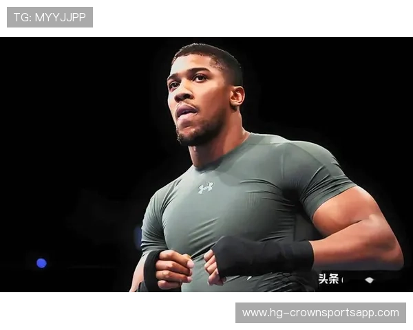 安东尼·约书亚训练完顺手买了辆限量超跑，说当水喝