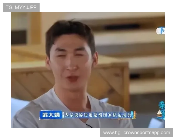 武大靖穿西装比平时帅多了，完全不像冰场上那个疯子嘛！