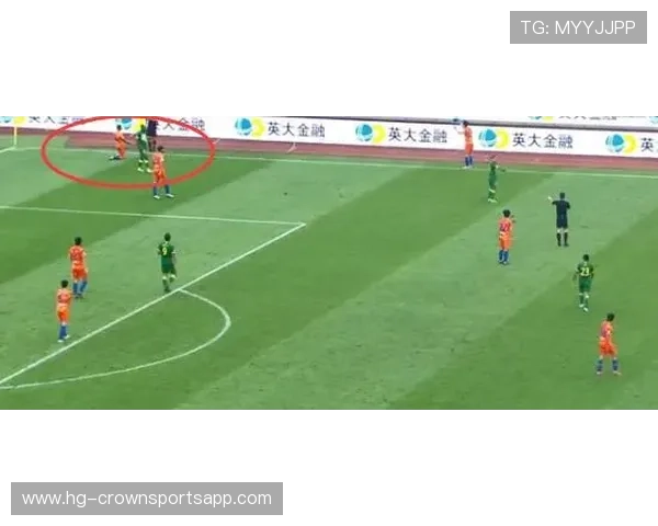 为什么裁判哨响后还能判罚？揭秘足球“延迟哨音”规则