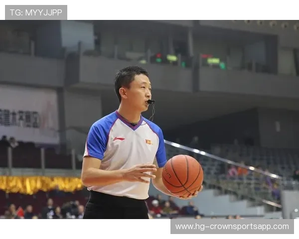篮球裁判如何精准判断空中的身体对抗与犯规动作