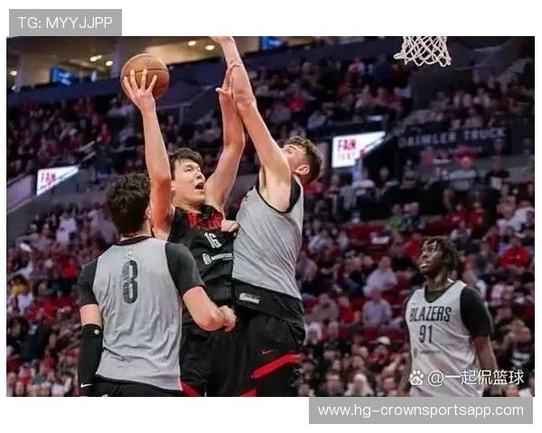 霍勒迪挡拆突破效率提升明显,助雄鹿关键时刻拉开比分 霍勒迪挡拆突破效率提升明显,助雄鹿关键时刻拉开比分